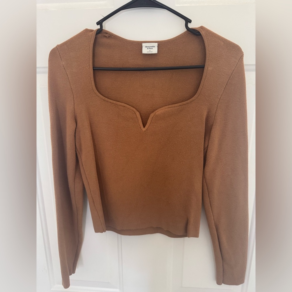 Abercrombie & Fitch Sweetheart Neckline Sculpt Knit Top